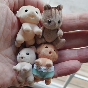 Sylvanian Families Mini Pets Set Cats and Dogs in Beige, Brown, Cream, and Tan